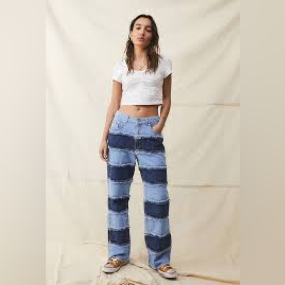Ragged Light Blue Denim Jeans
